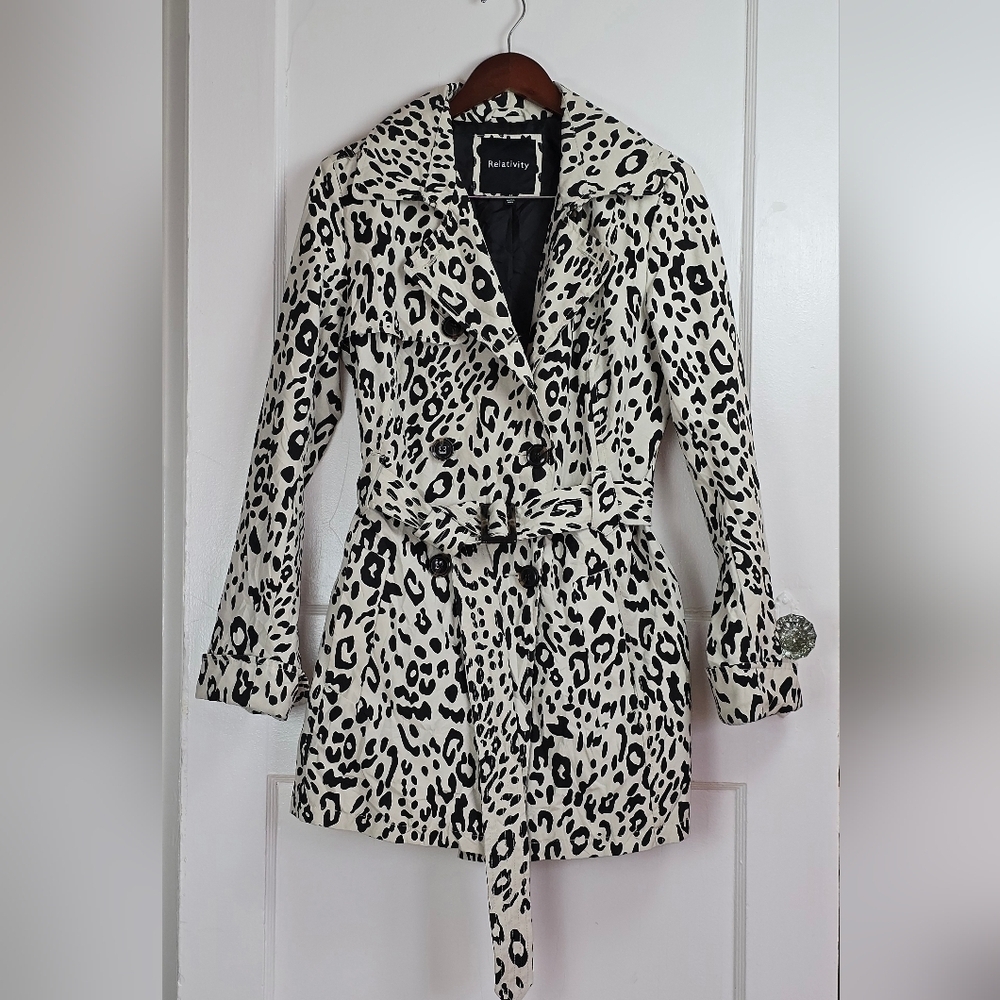 Relativity Black and White Leopard Print Belted Trench Coat Like New Medium